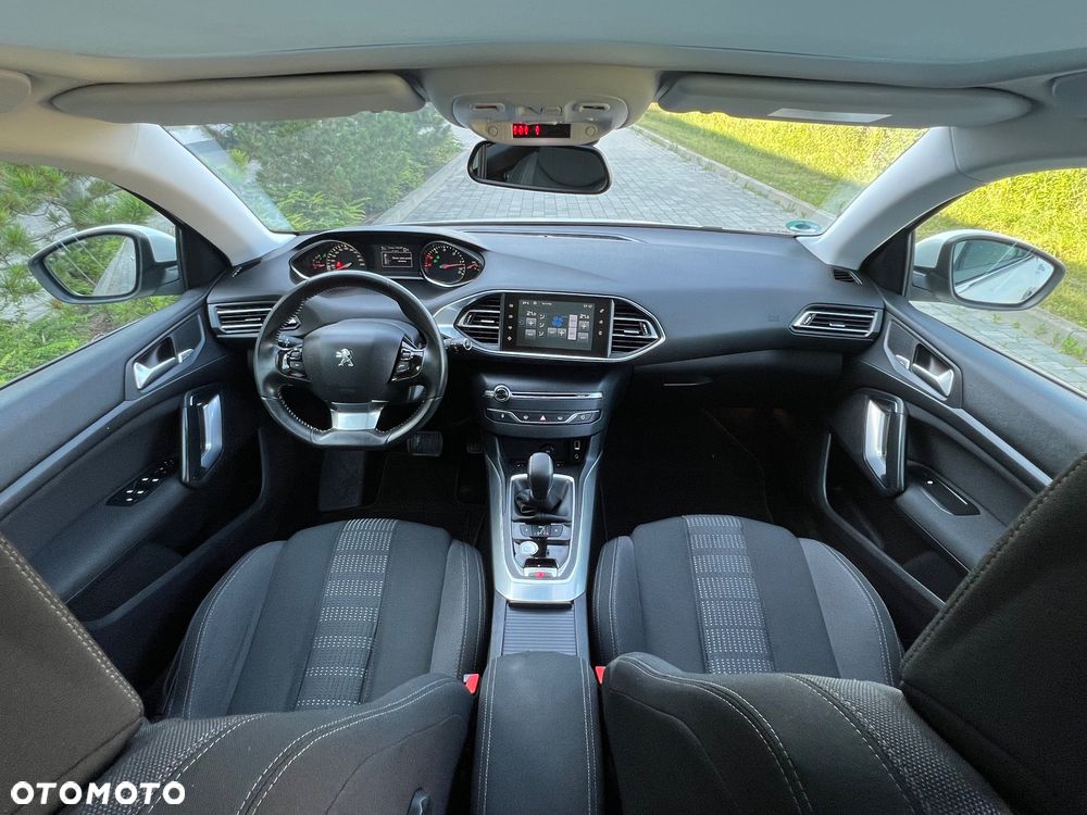 Peugeot 308 BlueHDi FAP 150 Stop&Start Automatik Allure - 14
