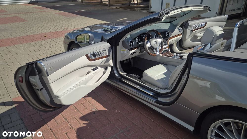 Mercedes-Benz SL 500 - 29