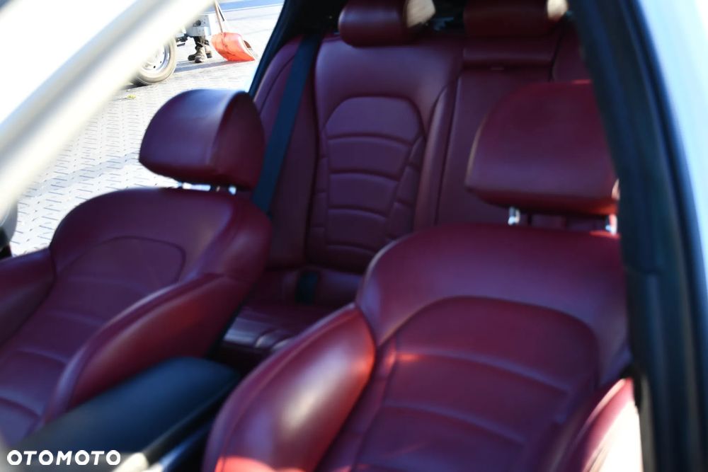 Kia Stinger - 30
