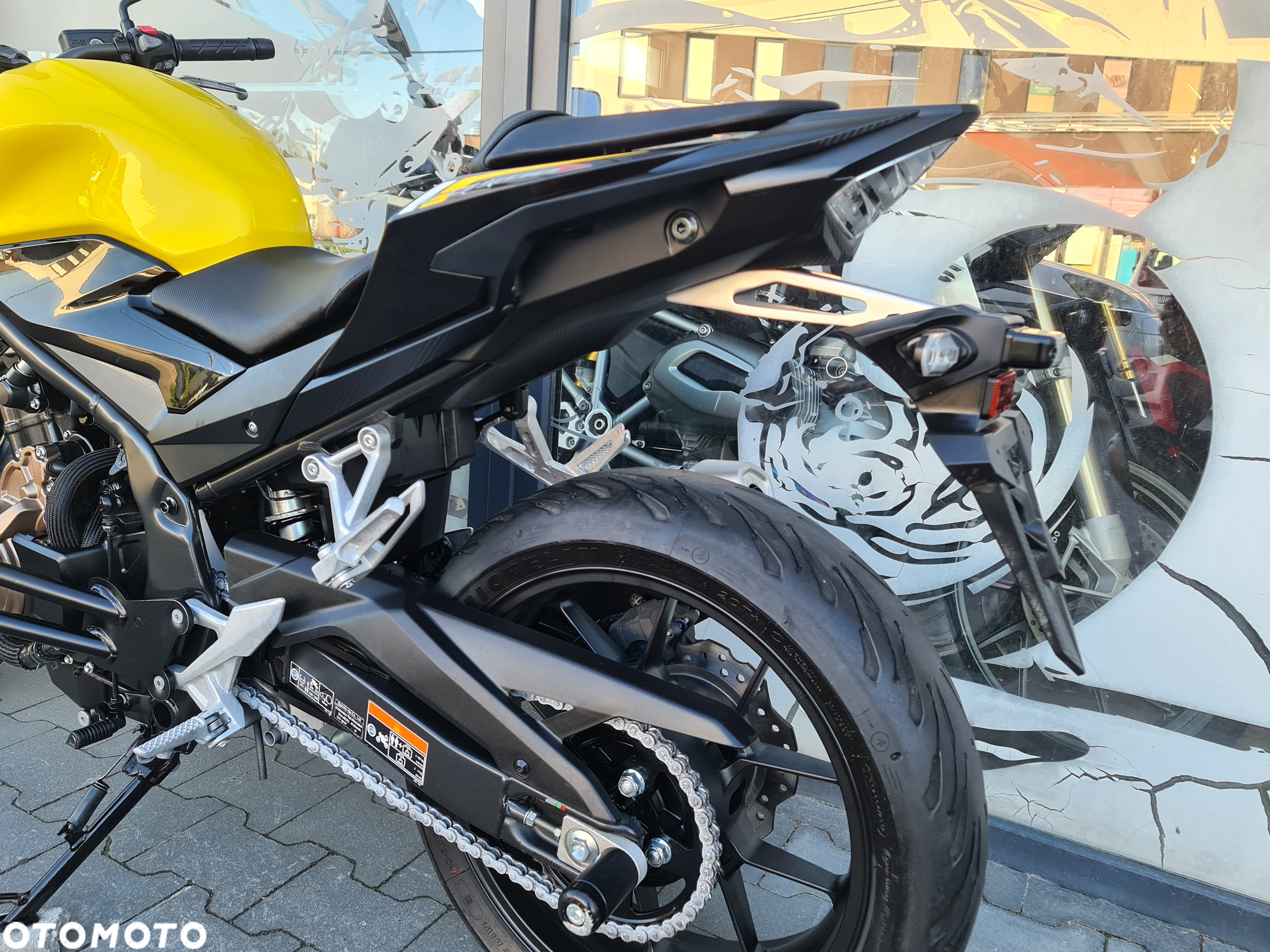 Honda CBF - 4