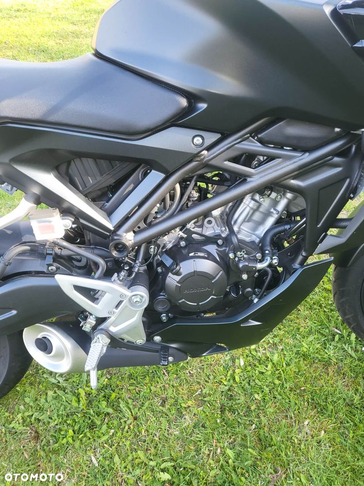 Honda CBF - 9