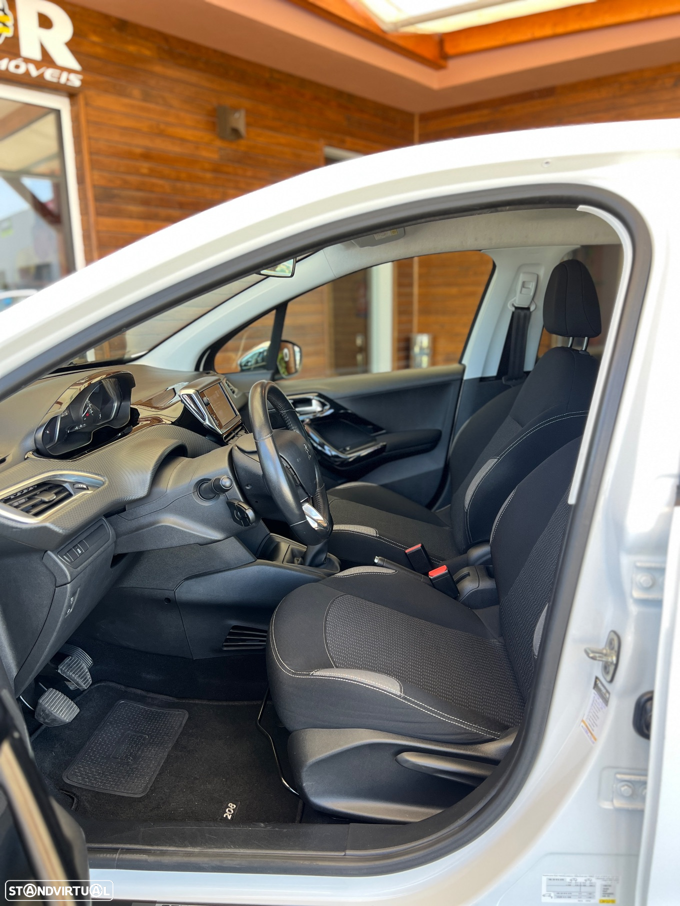 Peugeot 208 1.6 BlueHDi Active - 7