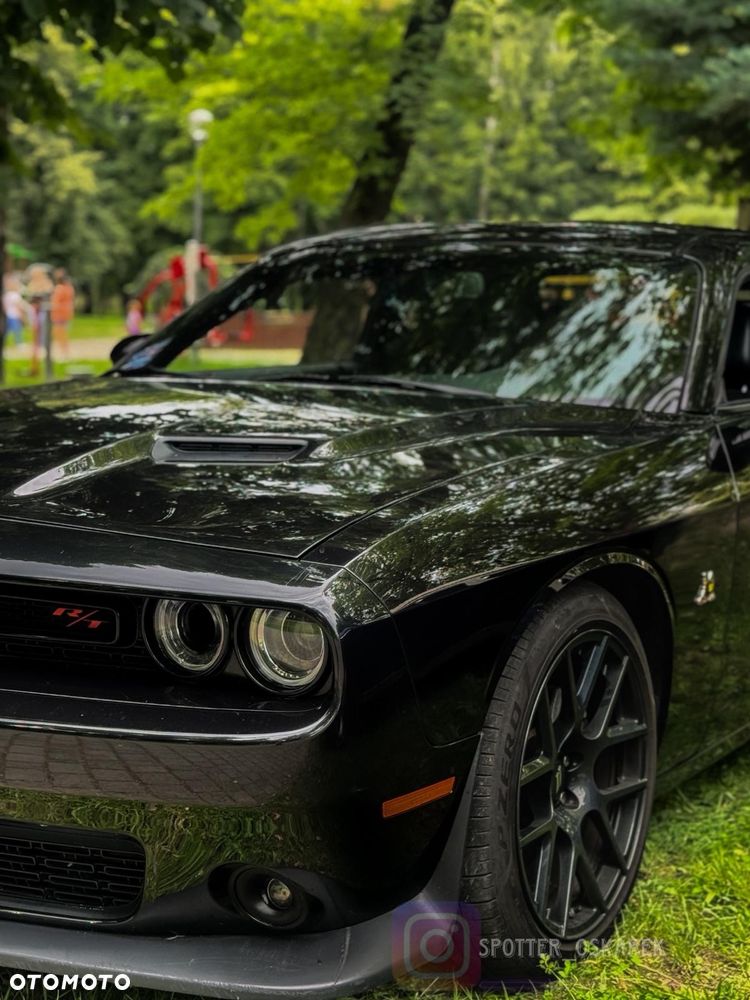 Dodge Challenger 6.4 Scat Pack - 2
