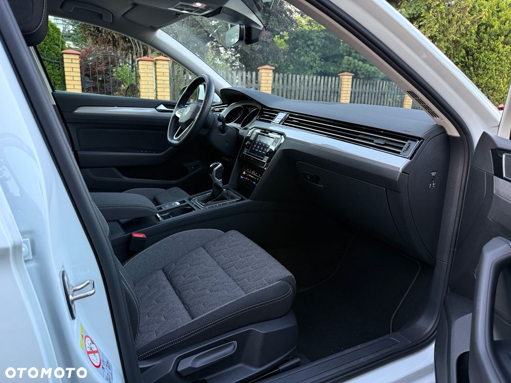 Volkswagen Passat 1.5 TSI EVO Business - 27