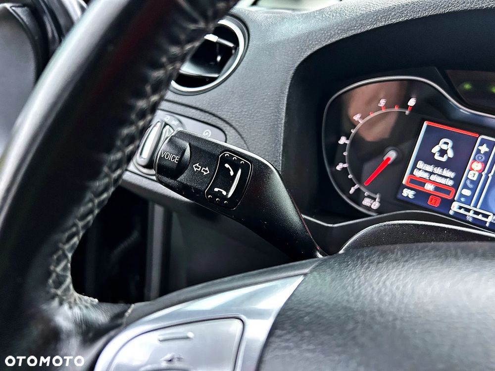 Ford S-Max 2.0 TDCi DPF Titanium - 39