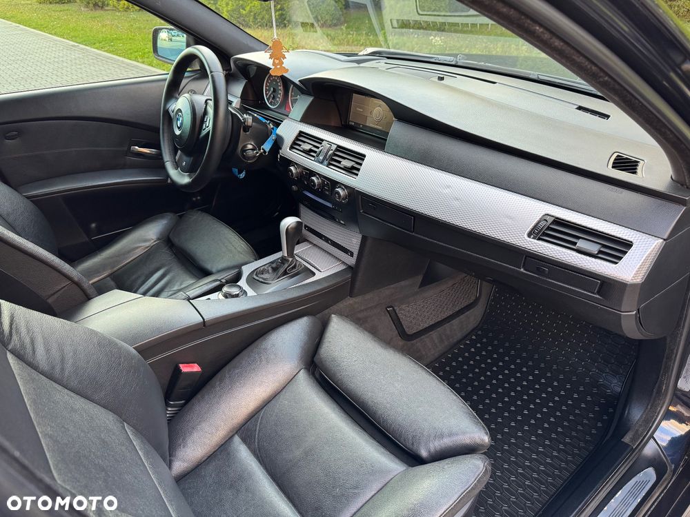 BMW Seria 5 530d Touring - 27