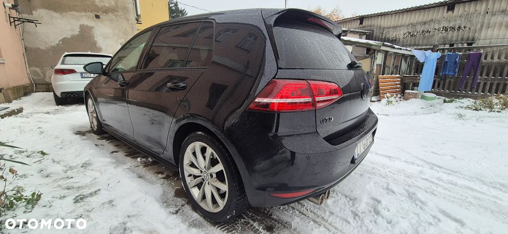 Volkswagen Golf - 12