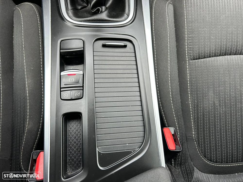 Renault Mégane Sport Tourer dCi 110 FAP EDC LIMITED - 19