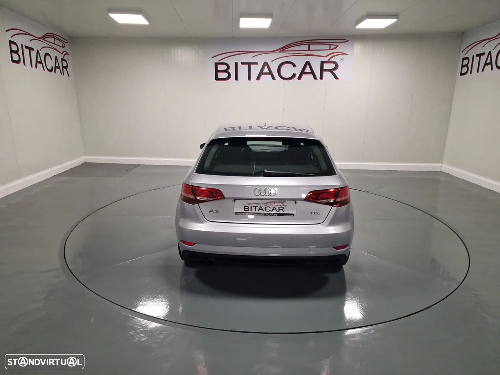 Audi A3 Sportback 1.6 TDI Design - 22