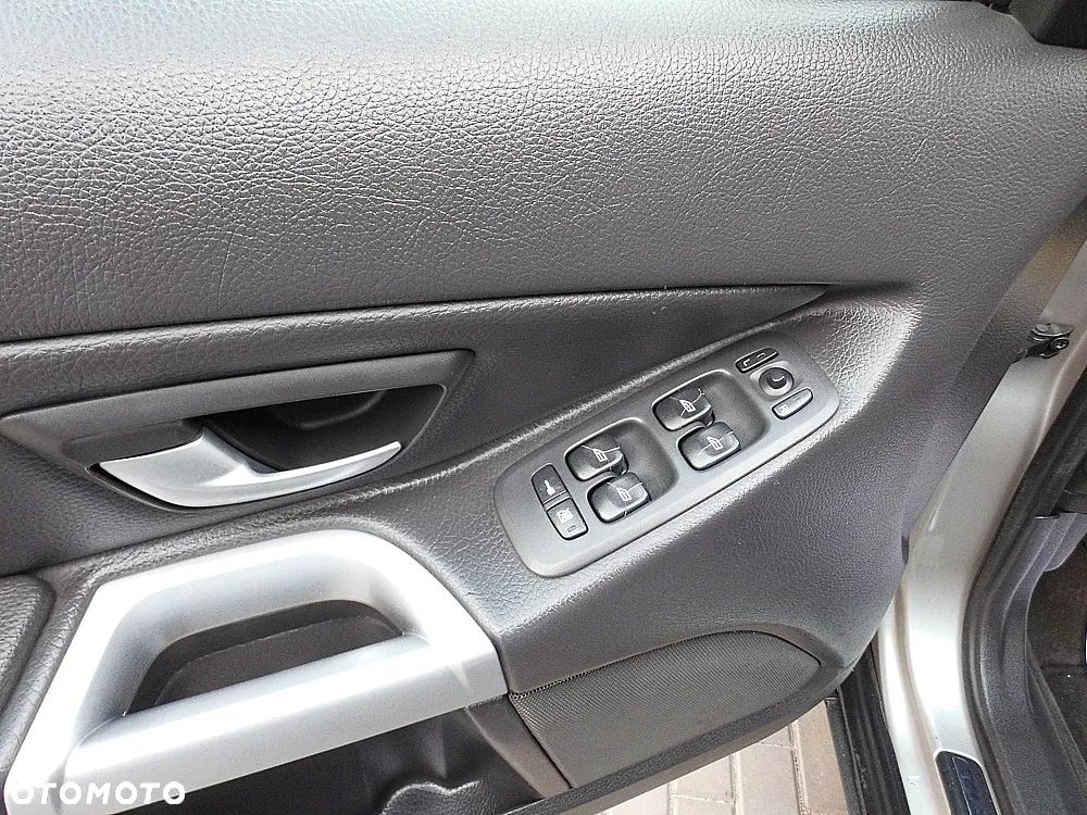 Volvo XC 90 2.4 D5 Executive - 24