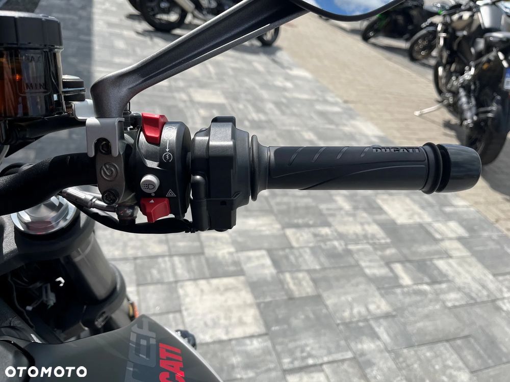 Ducati Monster - 6
