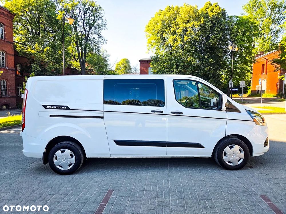 Ford Transit Custom 310 L2H1 Limited - 11