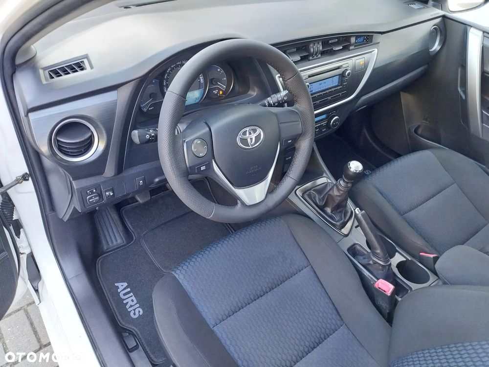 Toyota Auris 1.33 Dual-VVT-i Cool - 16