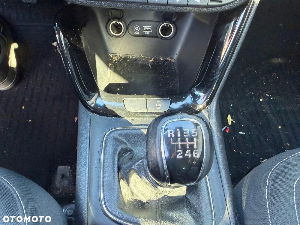 Kia Ceed 1.6 CRDi 136 ISG Vision - 10