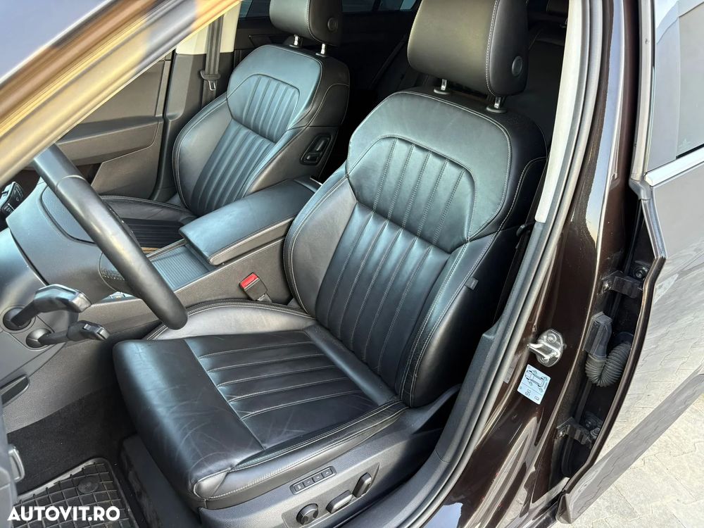 Skoda Superb Combi 2.0 TDI DSG Style - 16