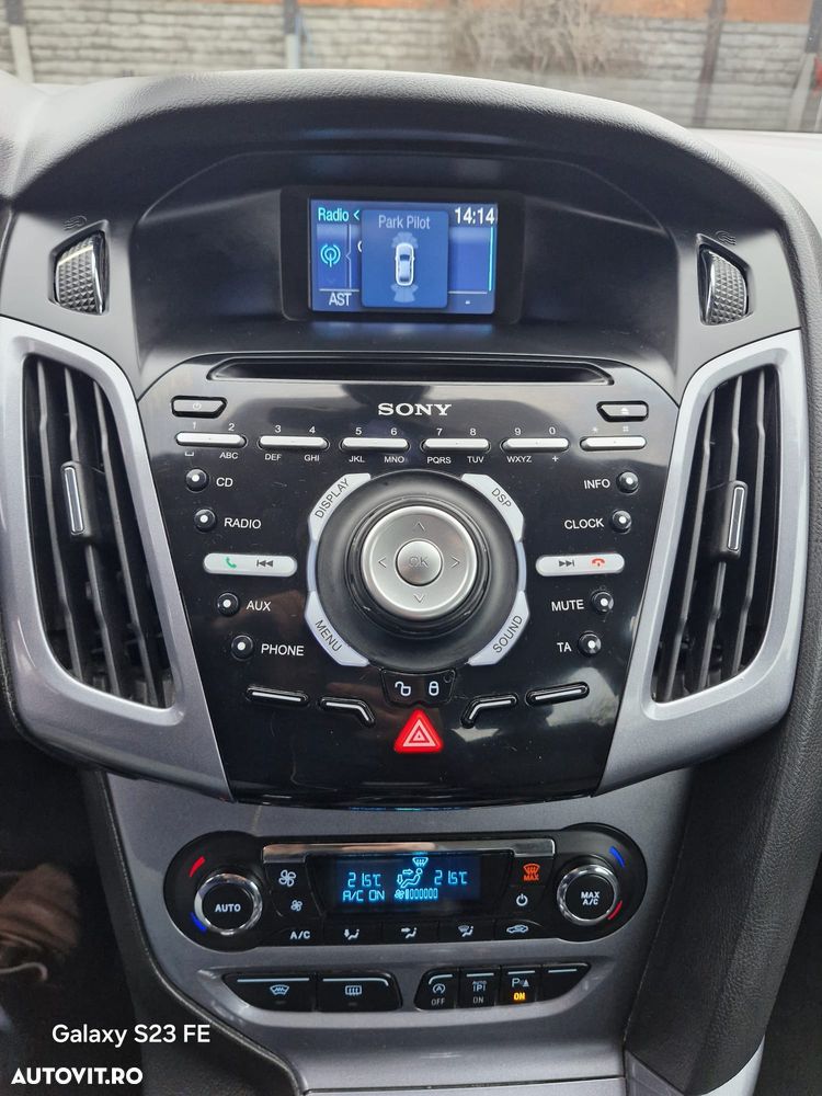 Ford Focus Turnier 1.0 EcoBoost Start-Stopp-System Titanium - 10