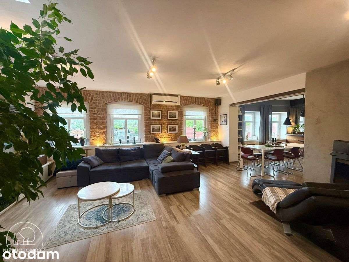 Wyjątkowy apartament z tarasem w centrum Jeleniej