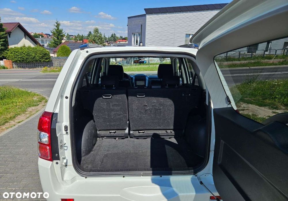 Suzuki Grand Vitara - 12