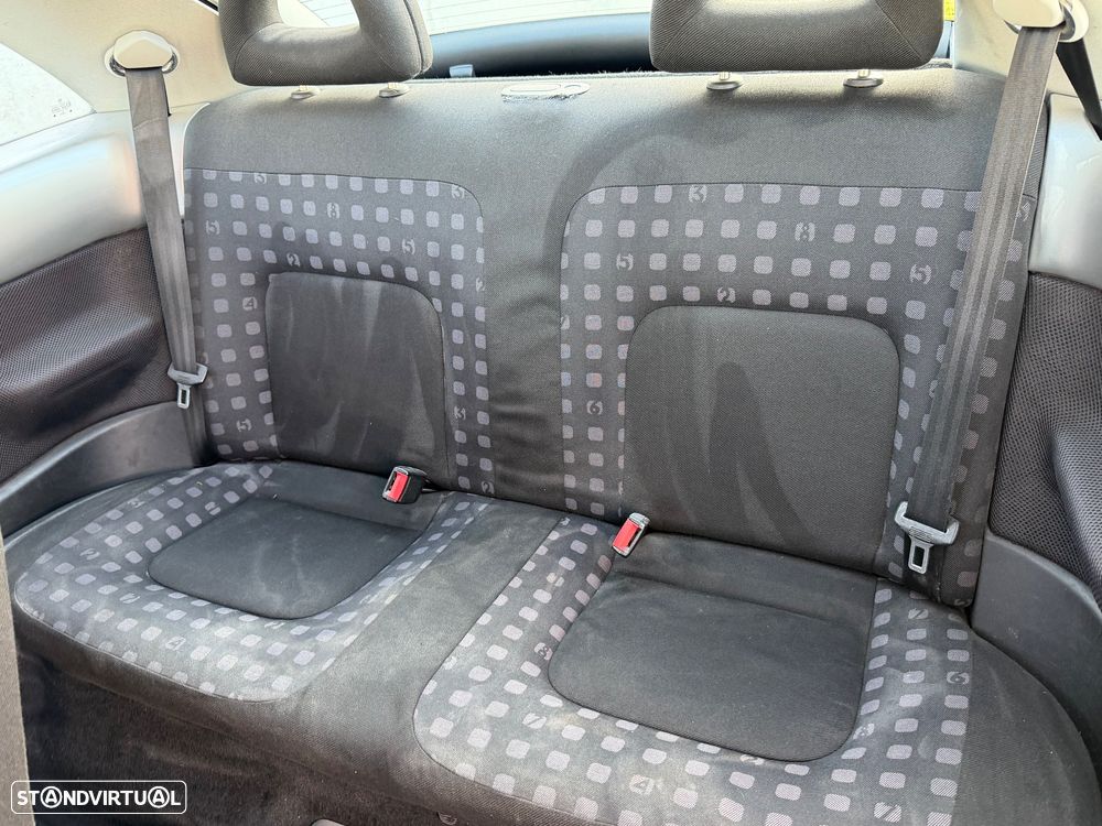 VW New Beetle 1.9 TDi Highline - 30