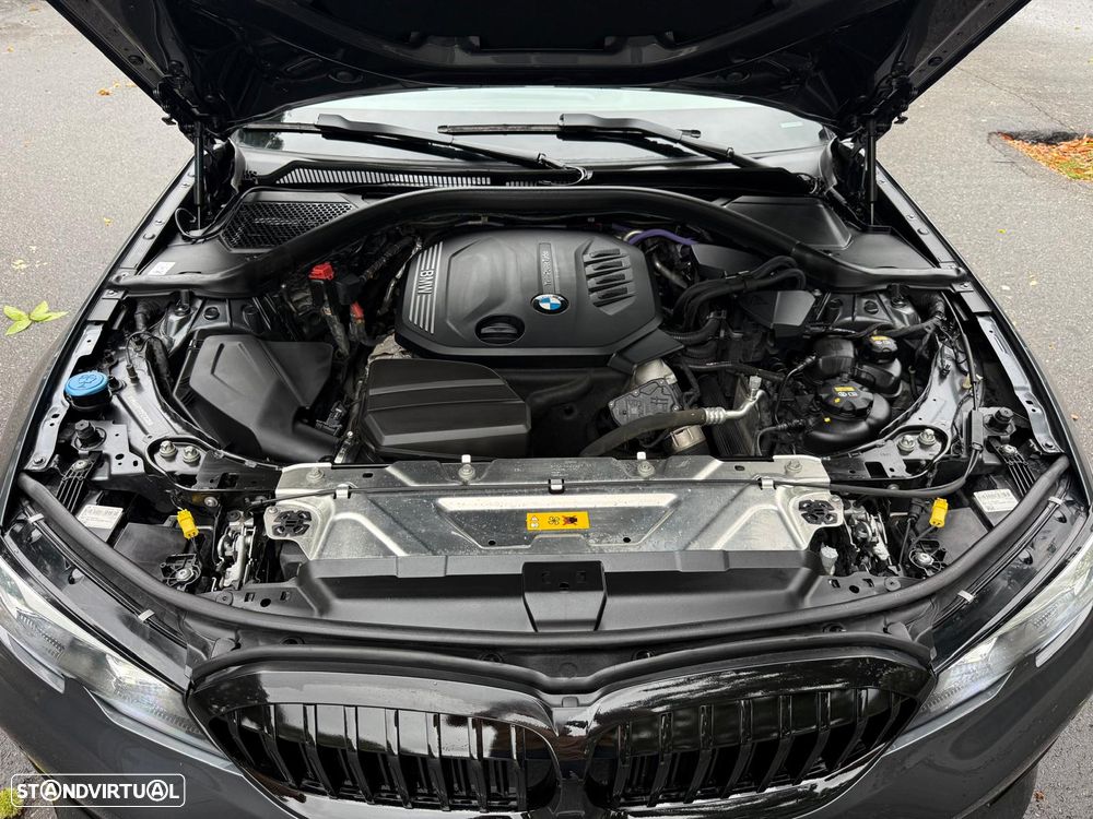 BMW 318 d Auto - 11