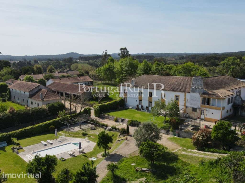 Quinta do Sec. XVII com 14 ha, capela, piscina e exploração agrícol... - Grande imagem: 3/59