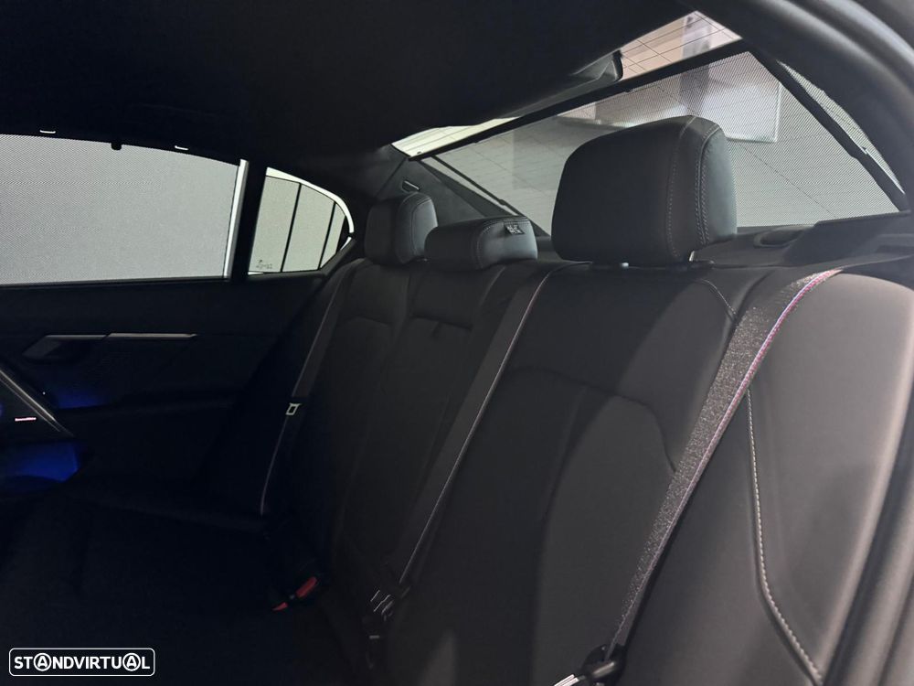 BMW M5 Standard - 16