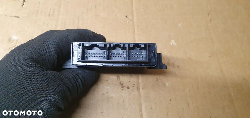 Moduł sterownik parkowania PDC Audi A4 B7 8E0919283B - 3