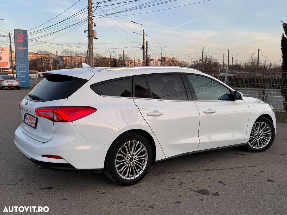 Ford Focus 1.5 EcoBlue Start-Stopp-System TITANIUM - 24