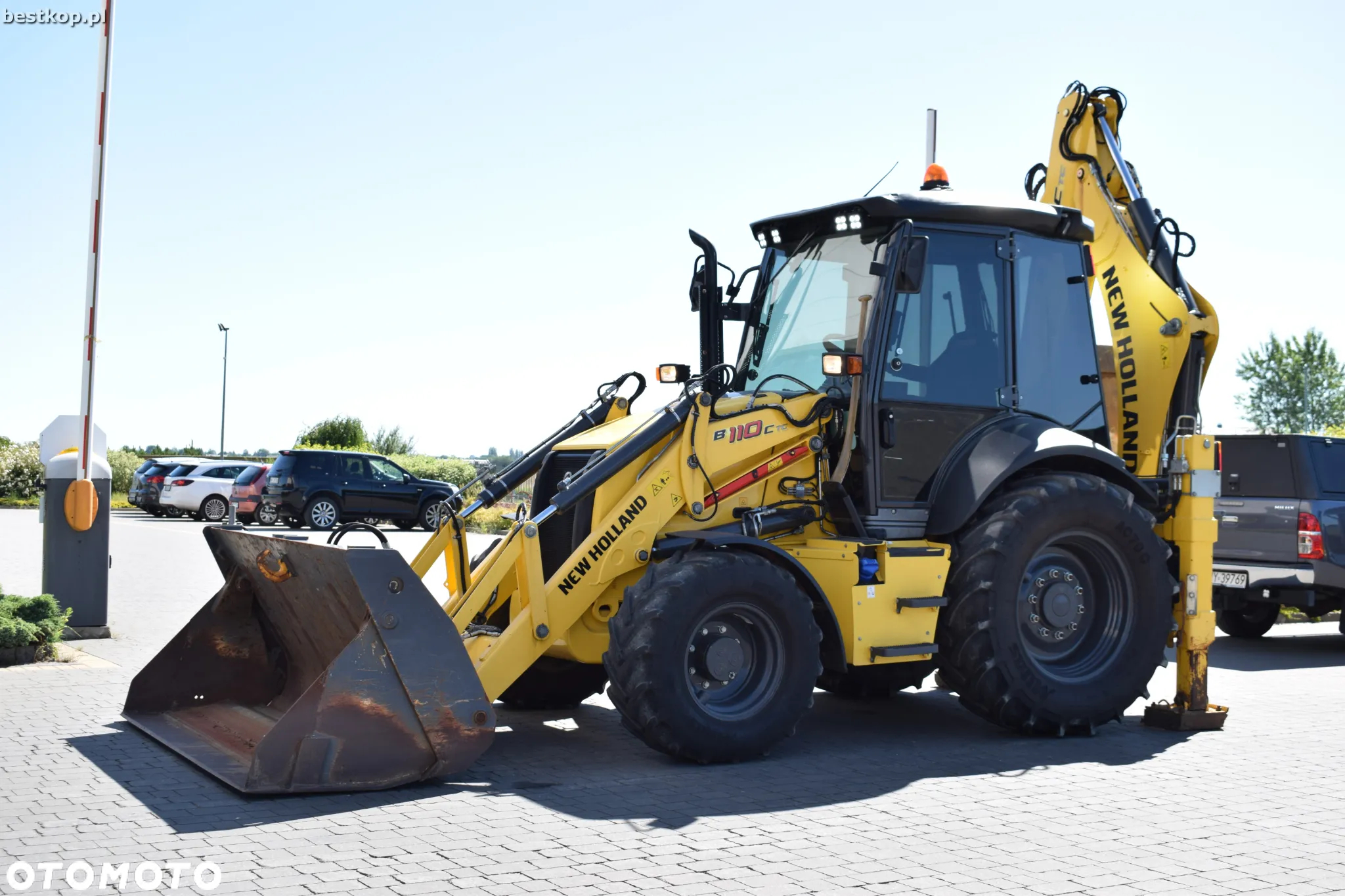 New Holland B110C - 11