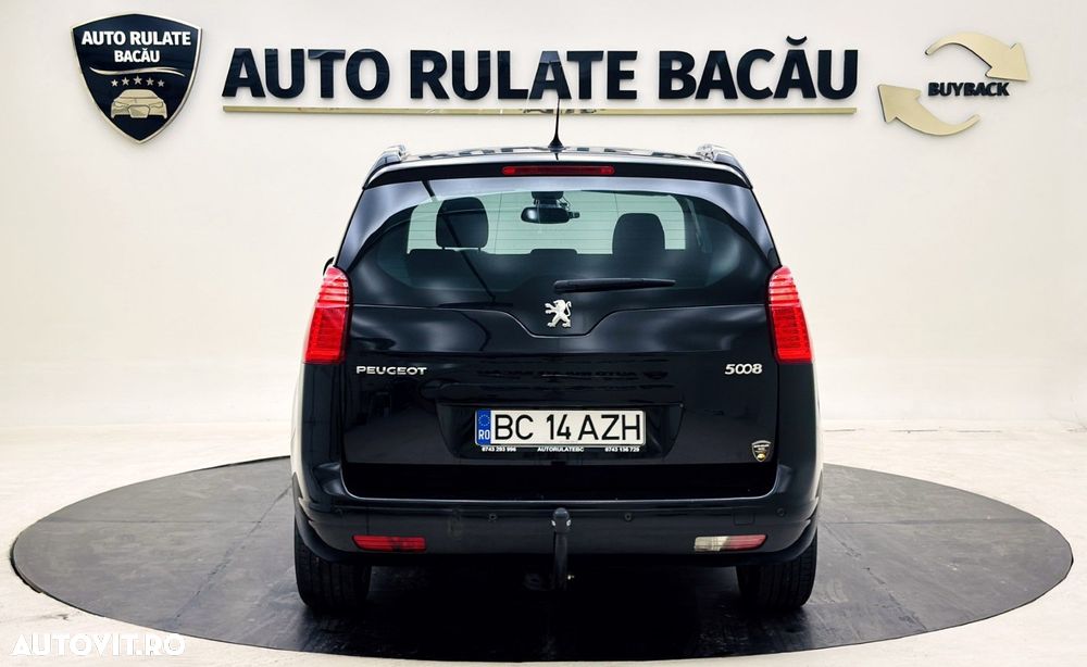 Peugeot 5008 HDI FAP 110 Family Plus - 11
