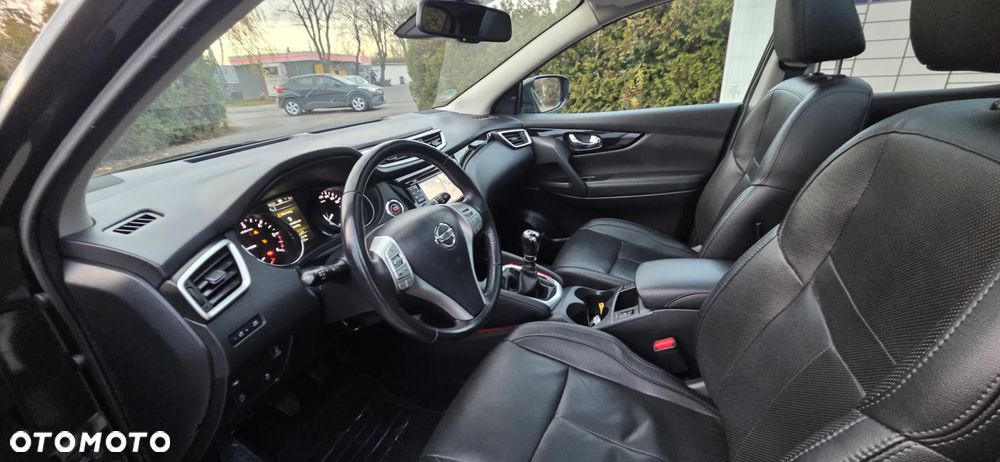 Nissan Qashqai 1.6 dCi 4 x 4 DPF Start/Stop tekna - 29