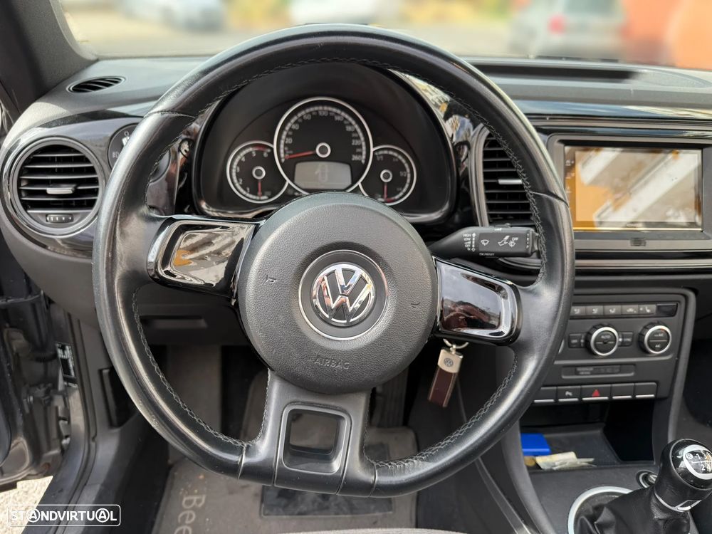 VW New Beetle Cabriolet 1.6 TDi Design - 18