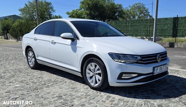 Volkswagen Passat 2.0 TDI DSG Comfortline - 4