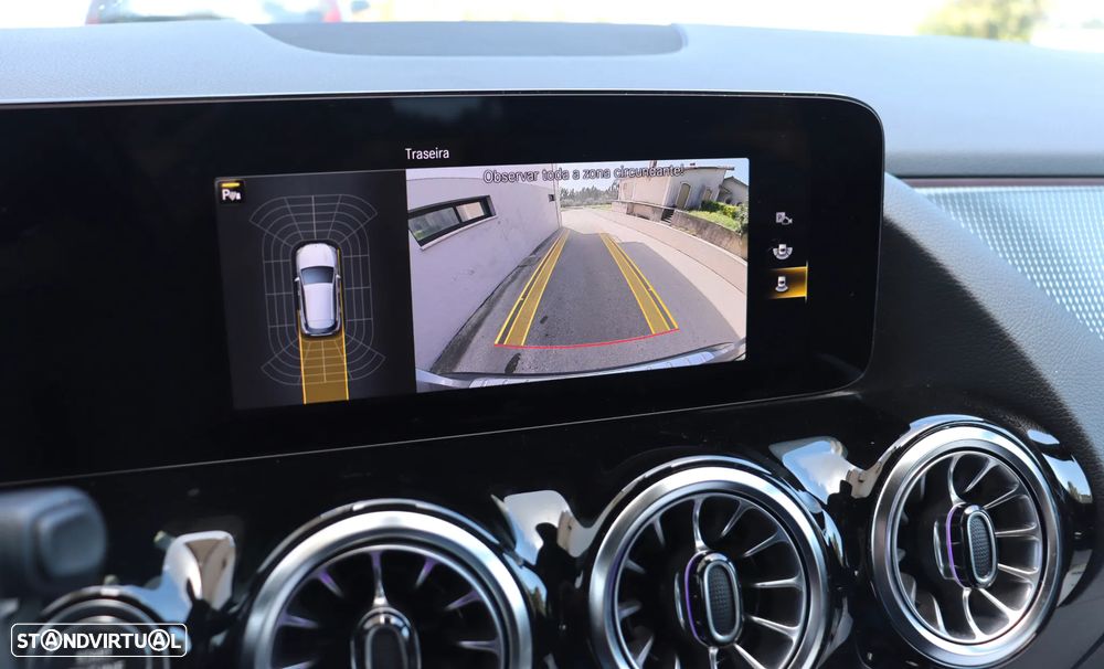 Mercedes-Benz GLA 250 - 23