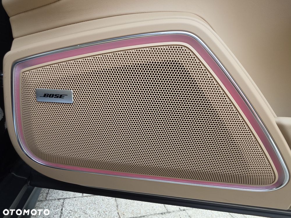 Porsche Panamera - 22