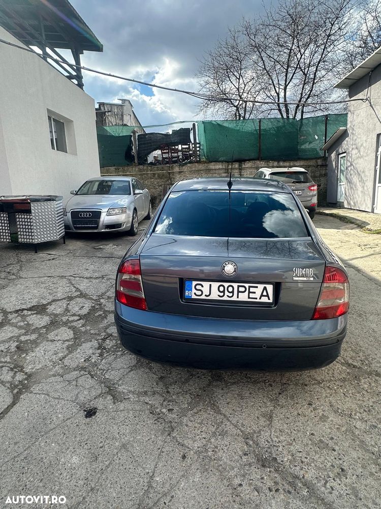 Skoda Superb 2.0 TDI Comfort - 5