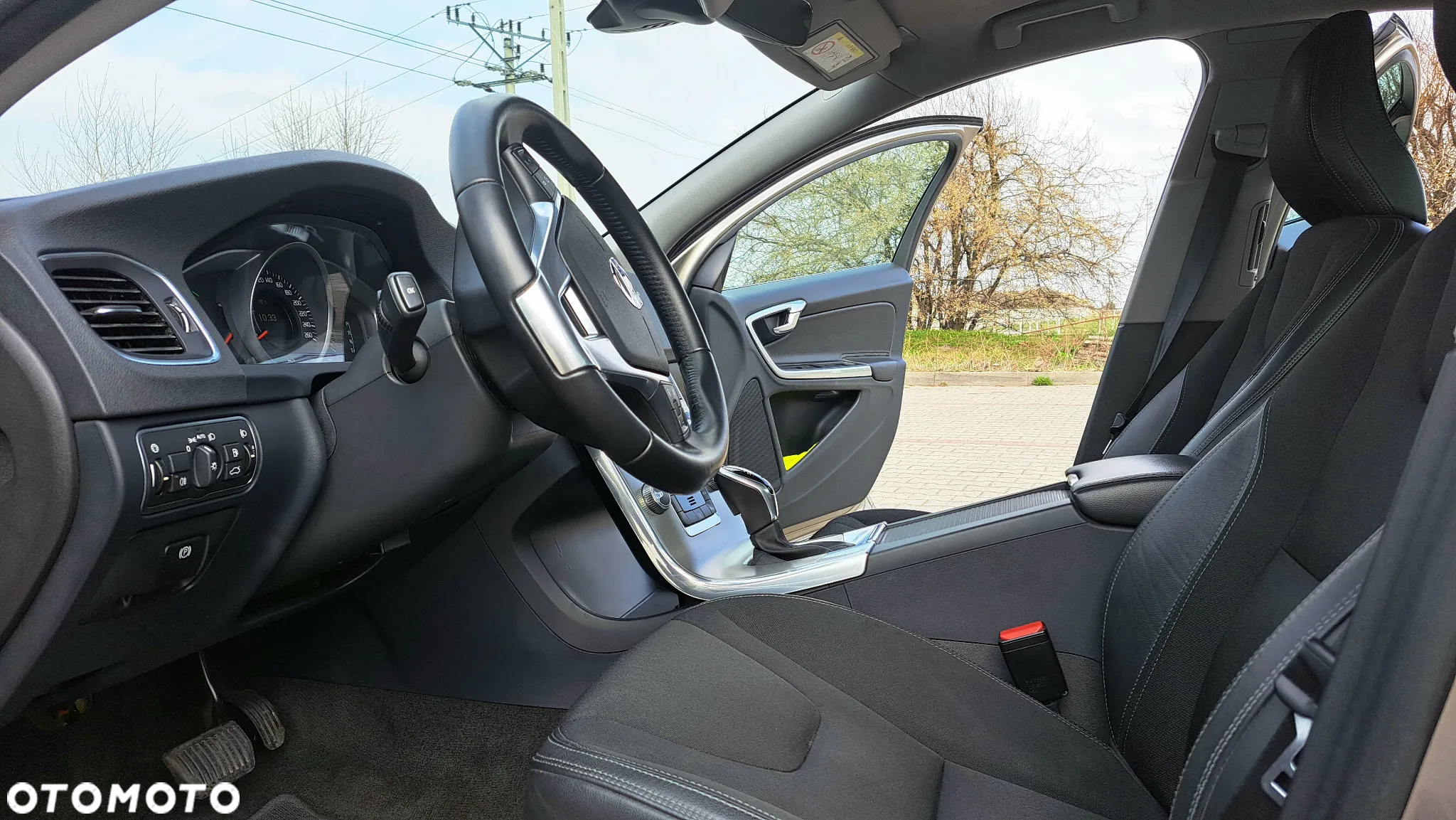 Volvo S60 D4 Drive-E Momentum - 19