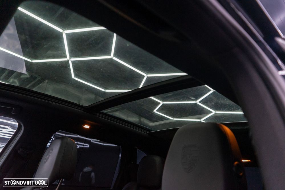 Porsche Cayenne - 37