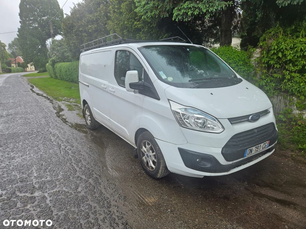 Ford TRANSIT CUSTOM - 1