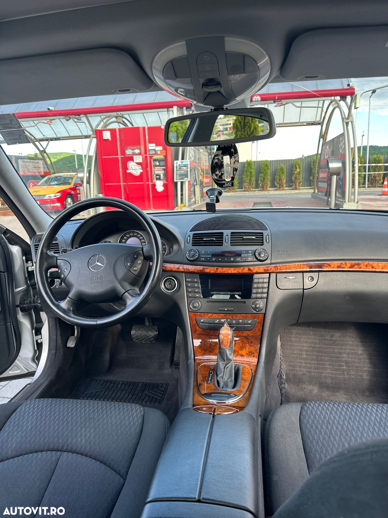 Mercedes-Benz E - 15