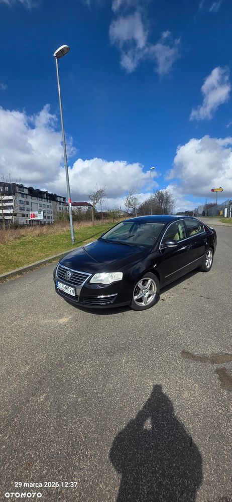 Volkswagen Passat - 2