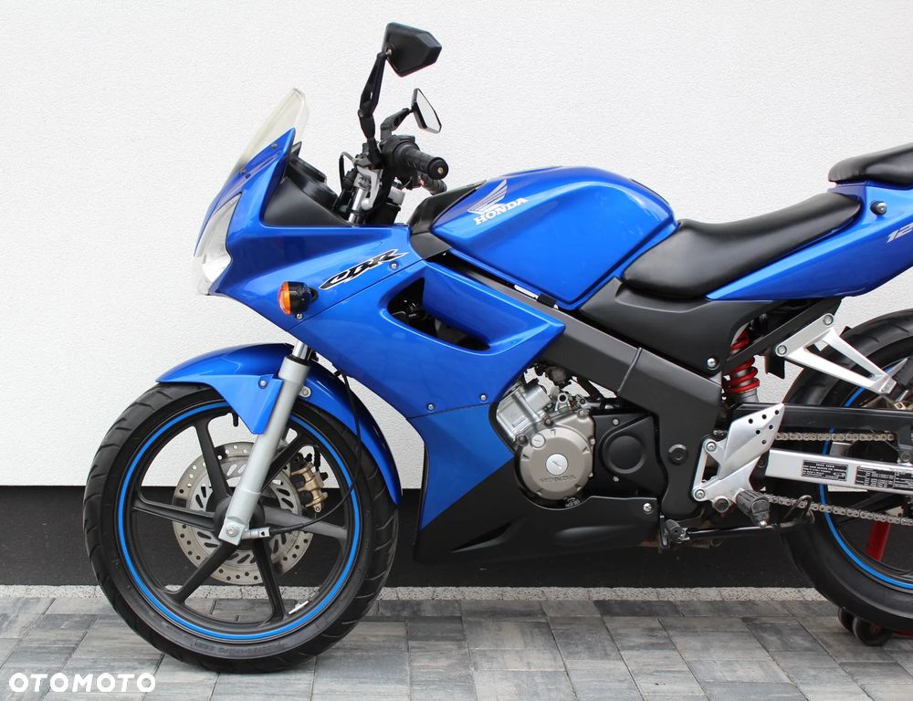 Honda CBR - 3