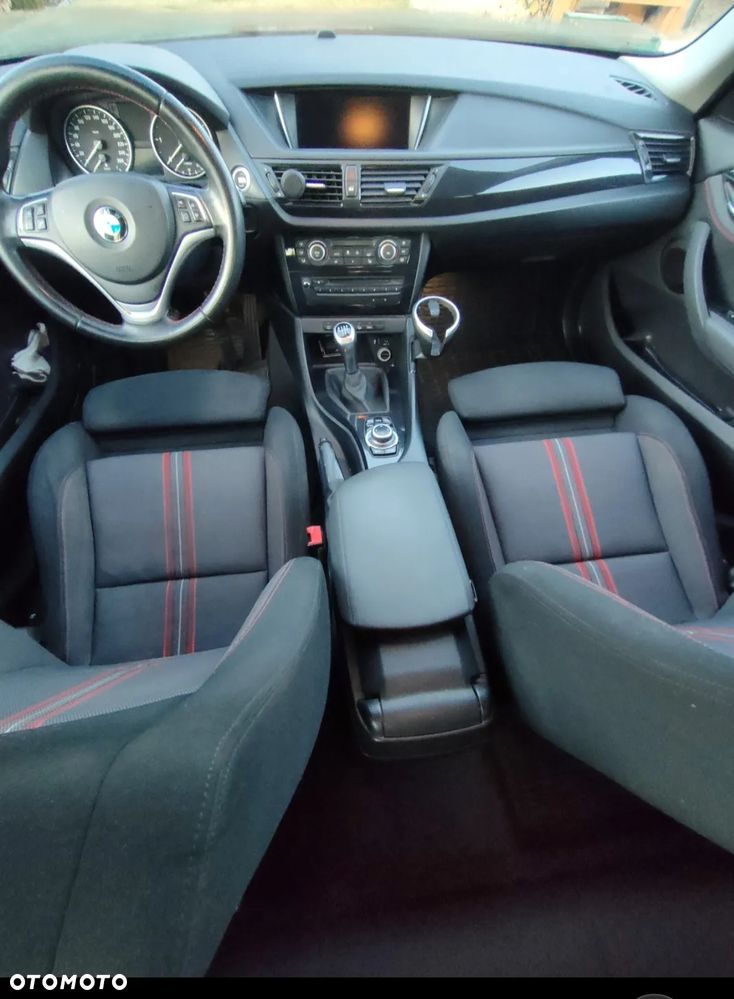 BMW X1 xDrive20d Sport Line - 23