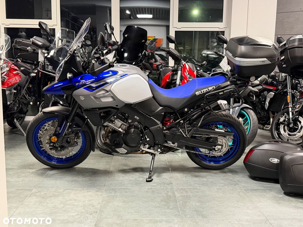 Suzuki V-STROM - 28