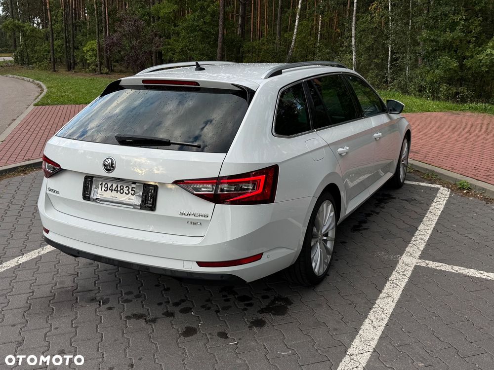 Skoda Superb 2.0 TDI 4x4 DSG Premium Edition - 5