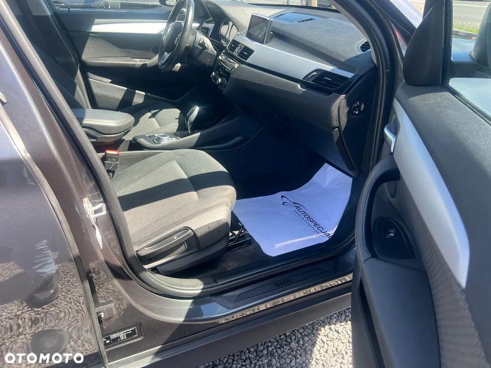 BMW X1 sDrive16d - 22