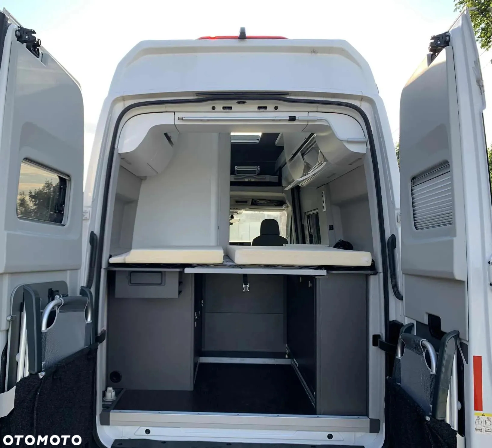 Volkswagen Grand California _ KAMPER _ Full Wersja _ 4 Osobowy - 15