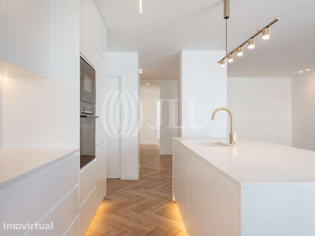 Apartamento T3 remodelado Avenida da Boavista Porto - Grande imagem: 4/30