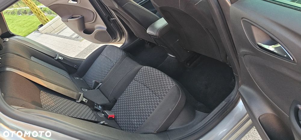 Opel Astra 1.4 Turbo Start/Stop Sports Tourer Dynamic - 38