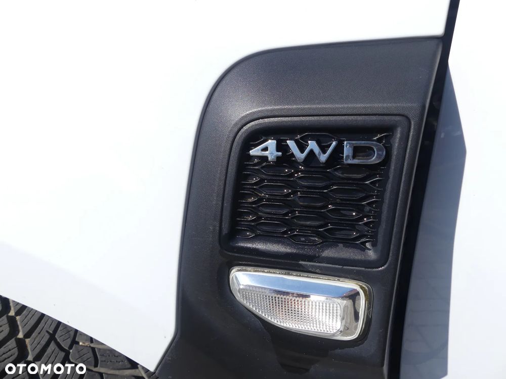 Dacia Duster 1.6 SCe Laureate S&S - 20